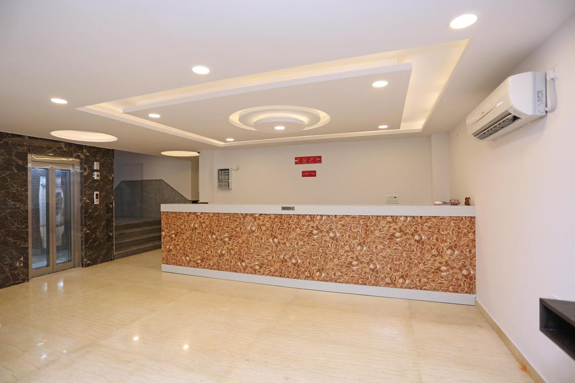 ניו דלהי Hotel O M Suites מראה חיצוני תמונה