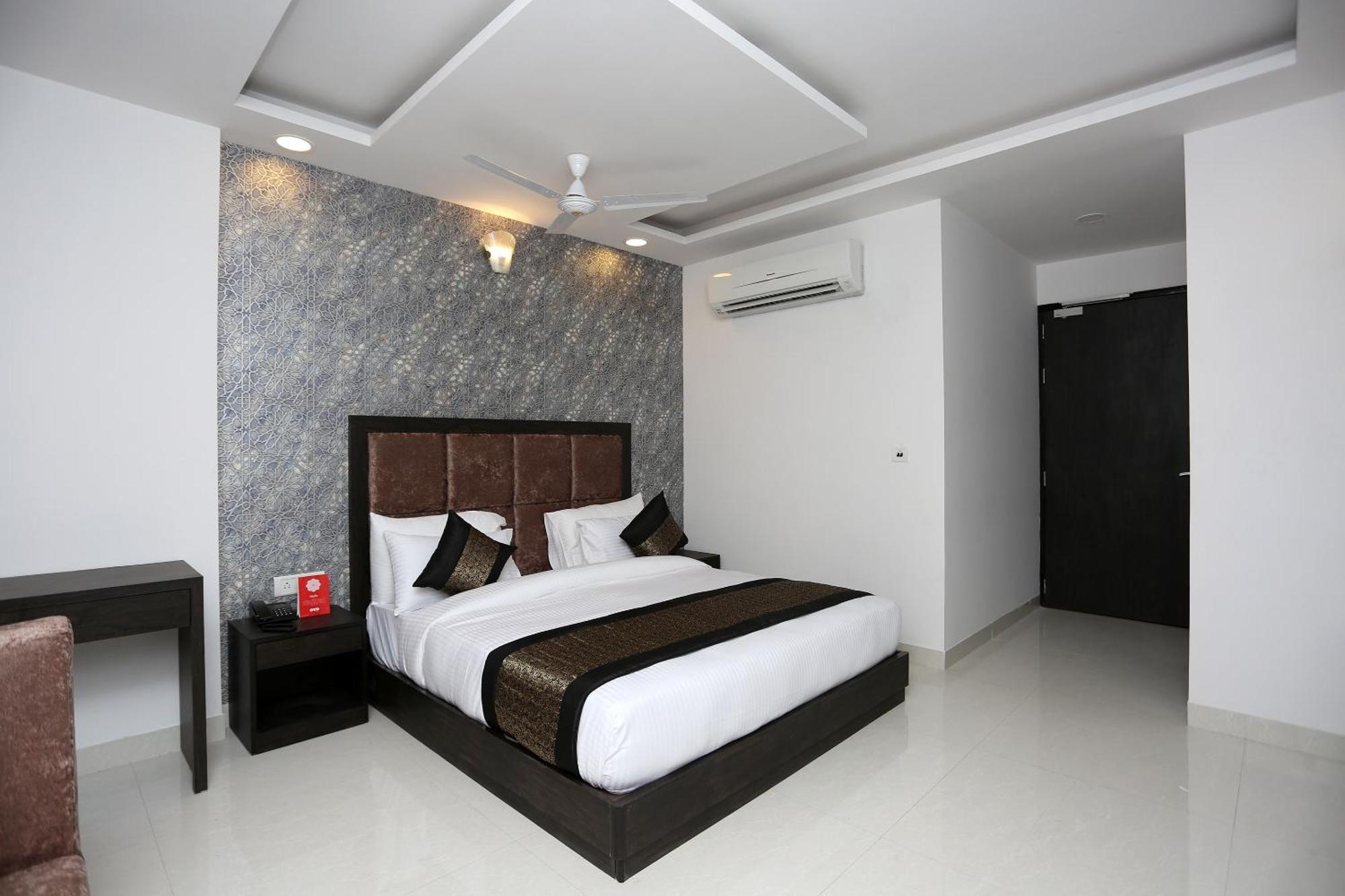 ניו דלהי Hotel O M Suites מראה חיצוני תמונה