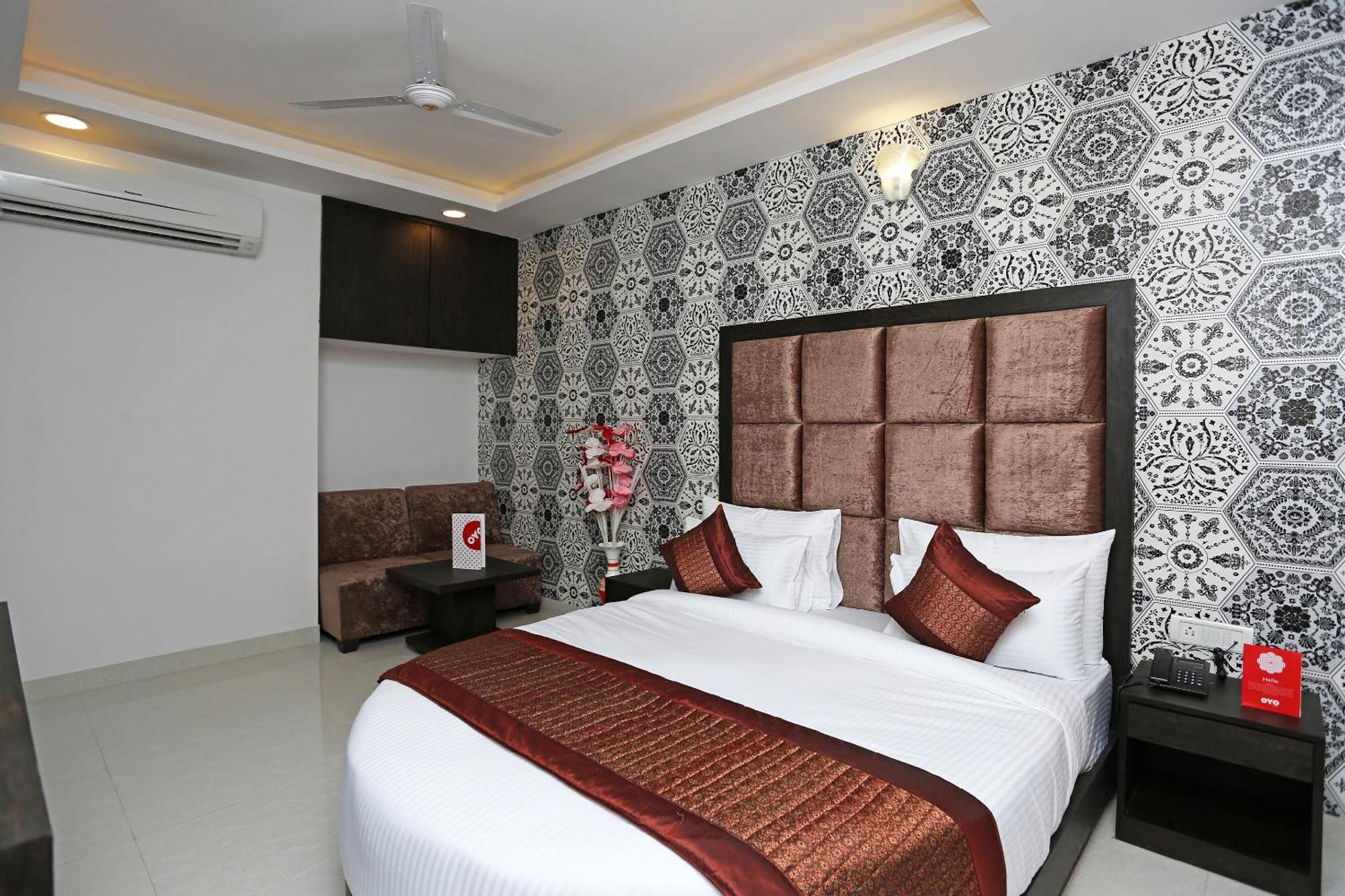 ניו דלהי Hotel O M Suites מראה חיצוני תמונה