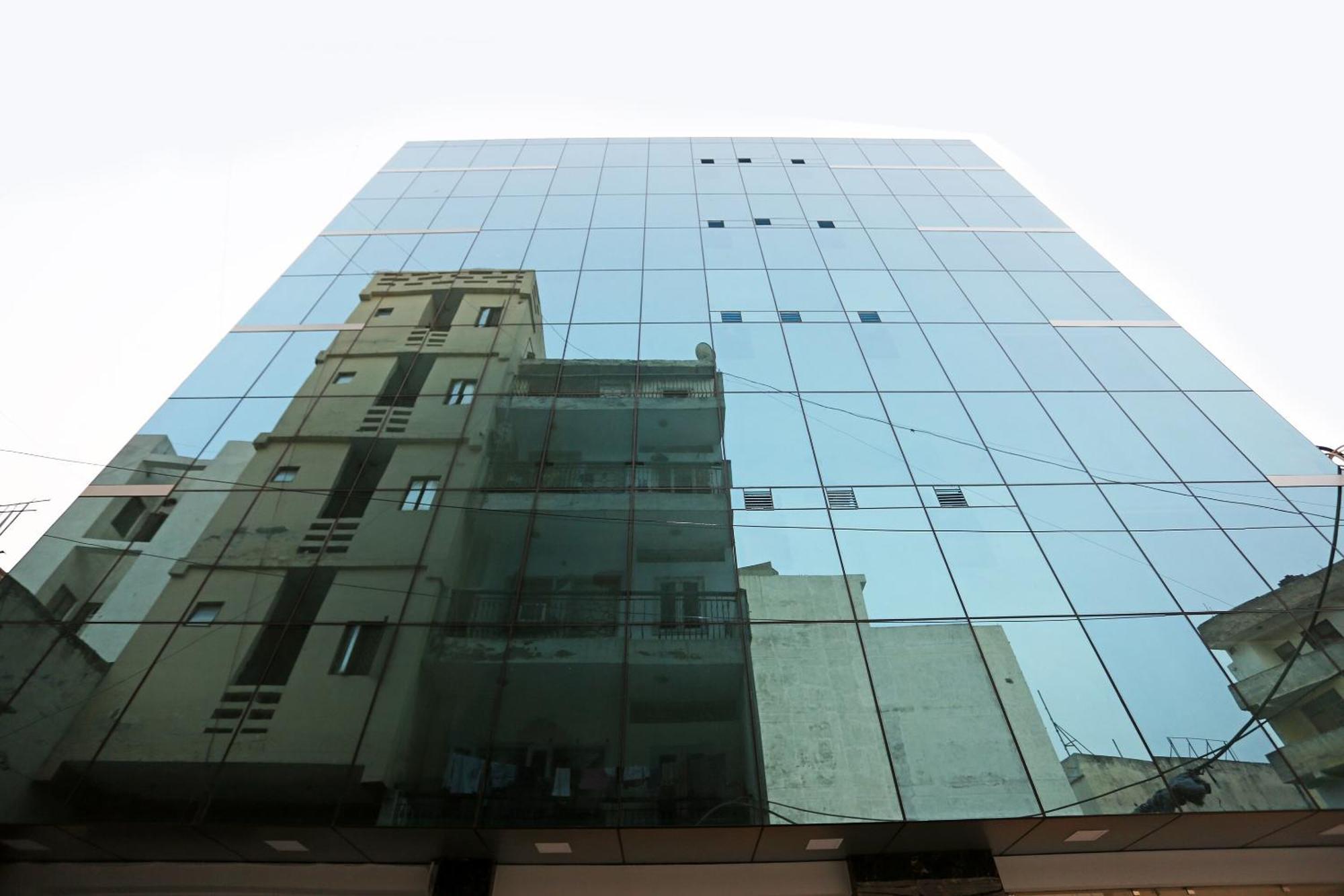 ניו דלהי Hotel O M Suites מראה חיצוני תמונה